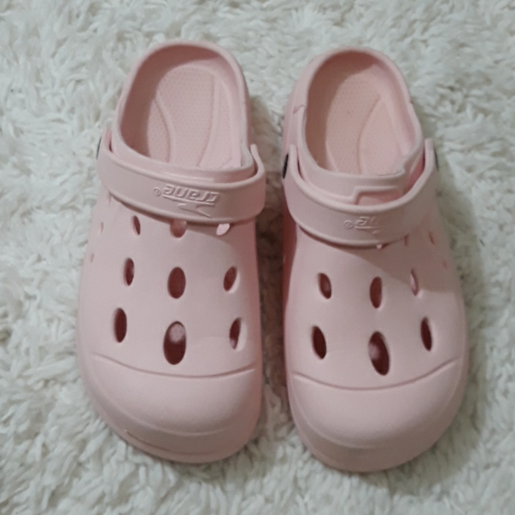 Crane Clogs